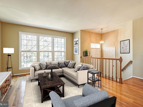 4th image of 5 Cedarwood Ct