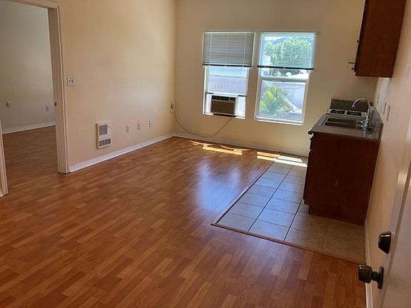 5th image of 212 W Palmer Ave #24