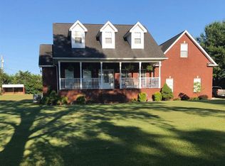 678 Cummings Chapel Rd, Sevierville, TN 37876