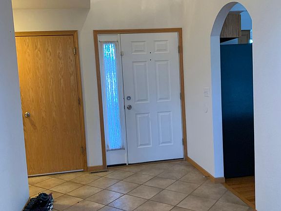 Main Entrance and Garage entrance (Tile floor)