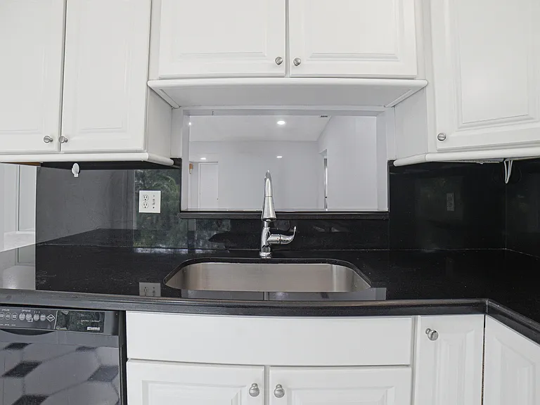 5284 Breadfruit Cir — Photo 14