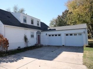 20940 Center Staff Rd, Illiopolis, IL 62539