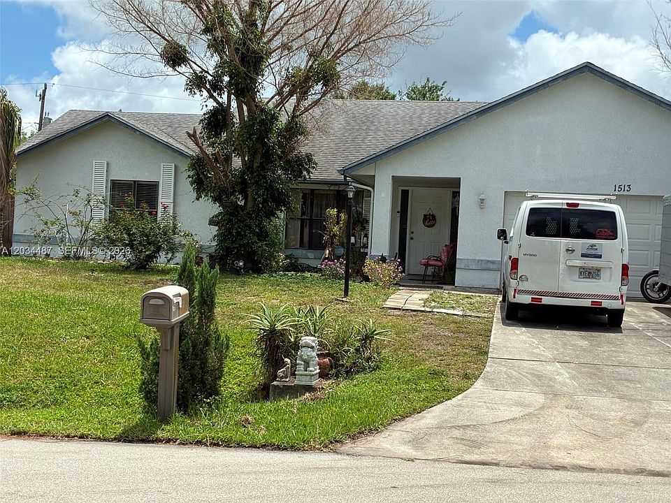 1st image of 1513 SW Apricot Rd