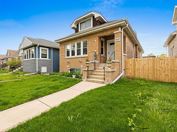 3rd image of 1503 Elgin Ave