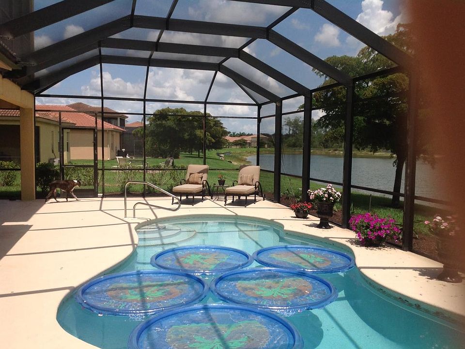 2nd image of 20885 Torre Del Lago St