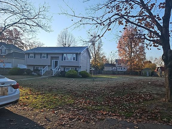 2nd image of 4 Rossi Rd
