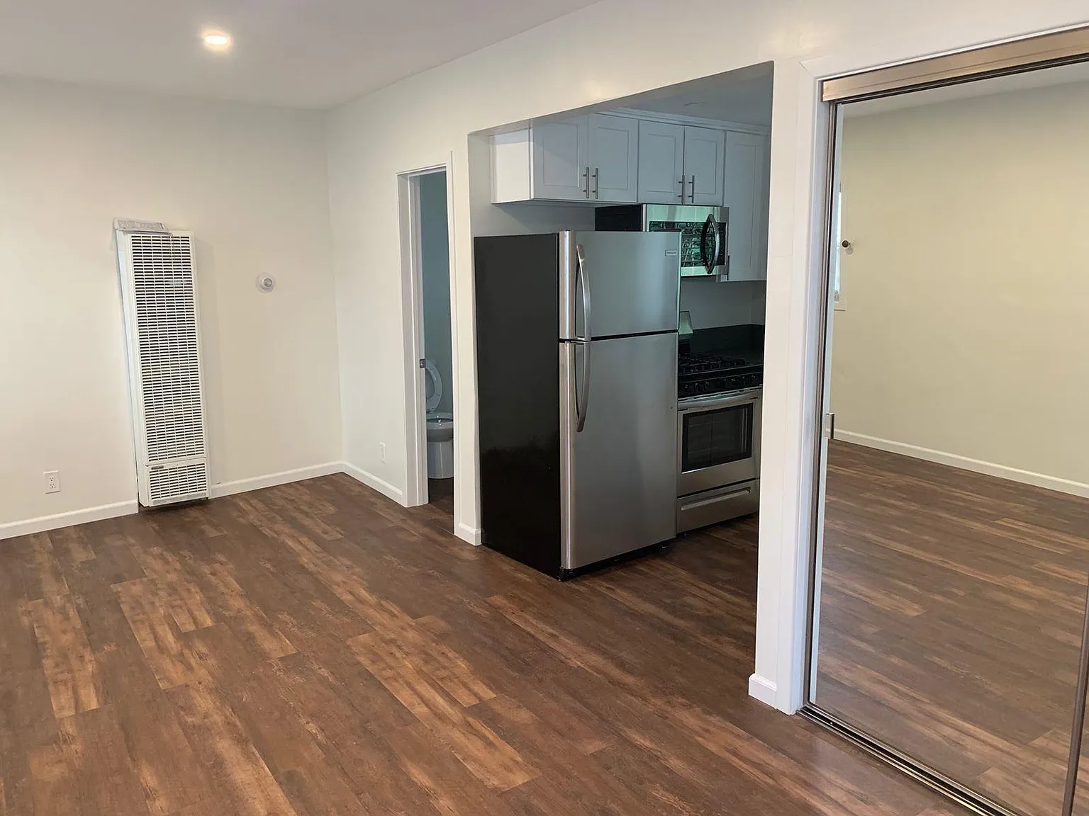 Studio, 1.0 bath, 495 sqft, $1,695 — Photo 4