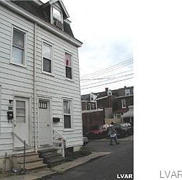 2nd image of 813 N Silk St