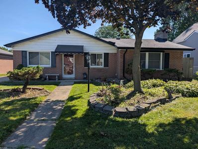 23700 Talbot St, Saint Clair Shores, MI, 48082