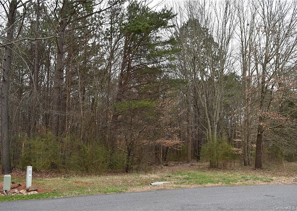 1st image of 148 Ridgeview Rd #124