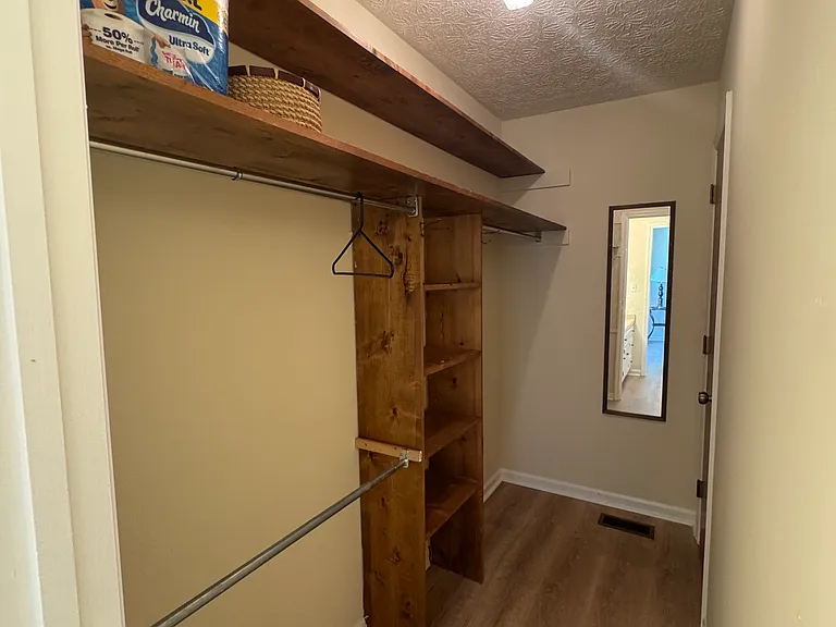 1041 Limmerick Dr — Photo 20