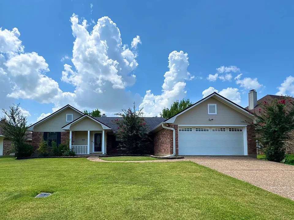 464 Mayfair Ct