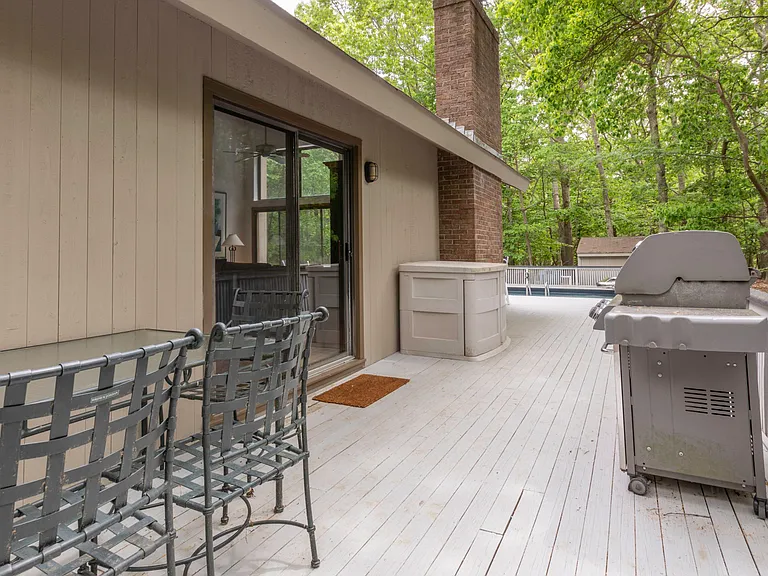 10 Wooded Oak Ln — Photo 24