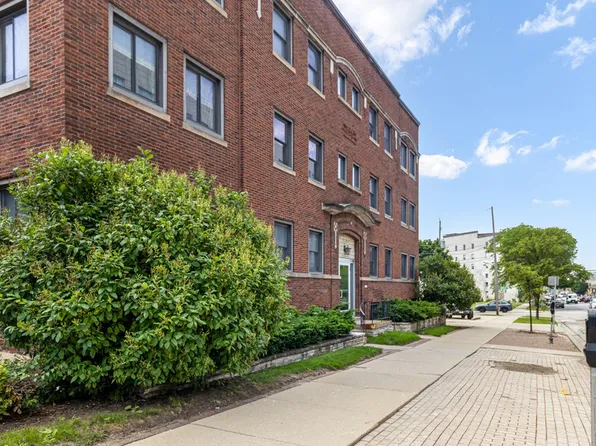 2311 E North Ave APT 4, Milwaukee, WI 53202