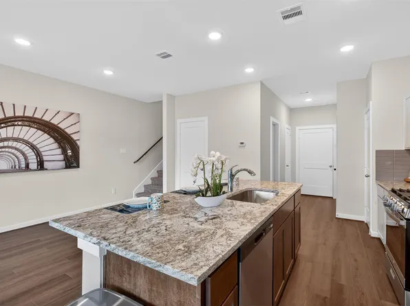 9126 Highland Northern Way, Houston, TX 77088