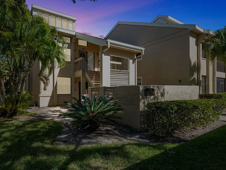 121 Lindsay Ln — Photo 27