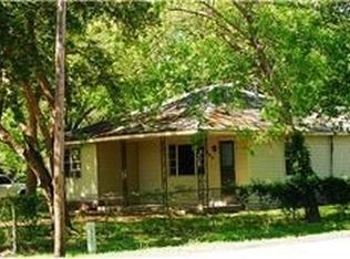 204 S 4th St, Alvin, TX 77511