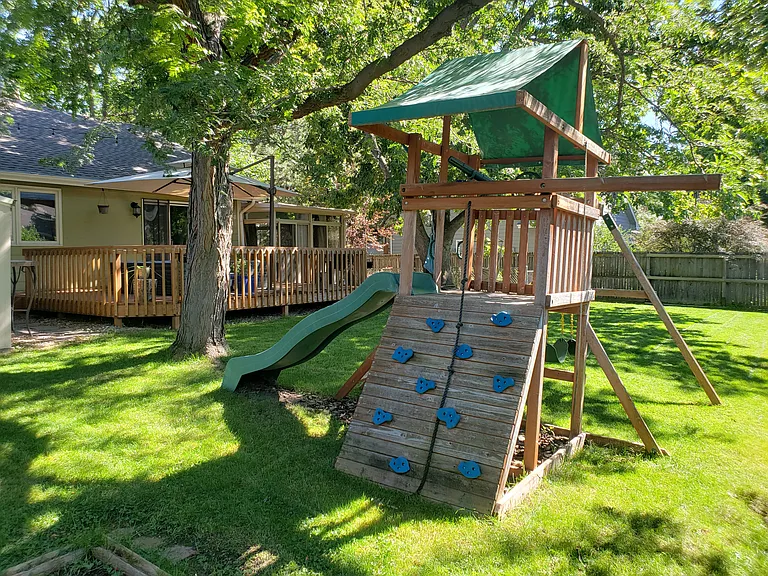 1601 Barnwood Dr — Photo 18
