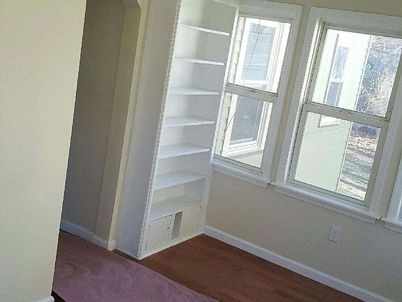 5th image of 28-30 Hansbury Ave