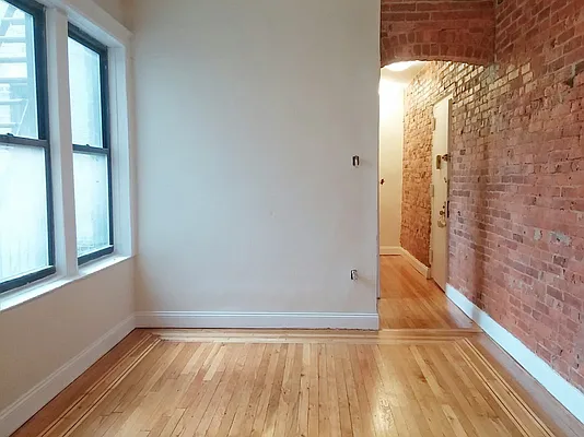 Rented by Bohemia Realty Group | media 9