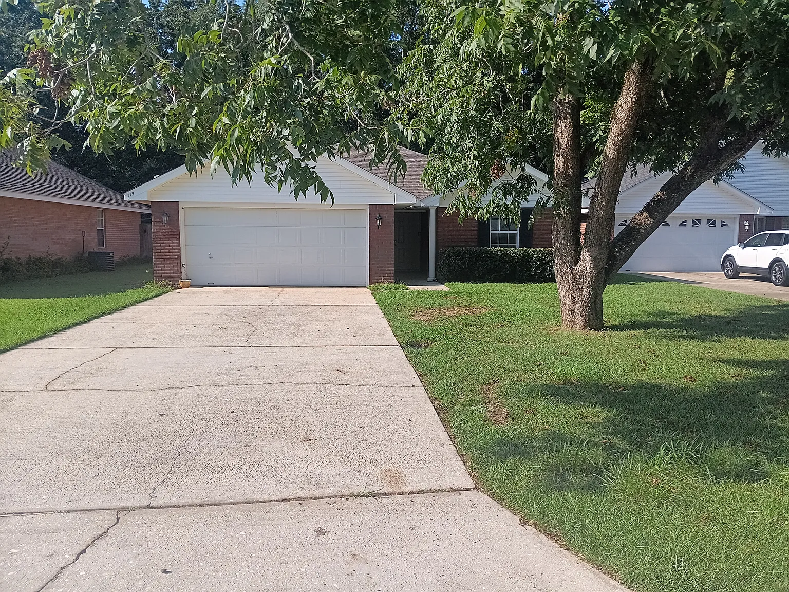 4 bed, 1572 sqft, $1,800 — Photo 1
