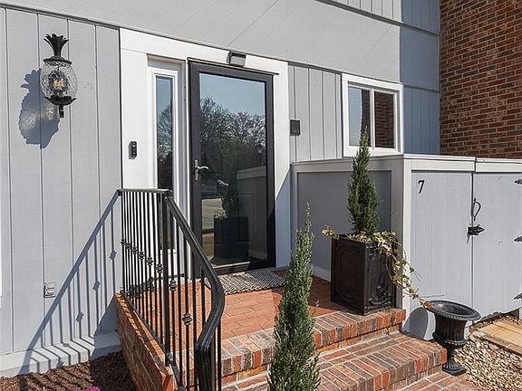 4th image of 7 Harbor Gate Unit 7