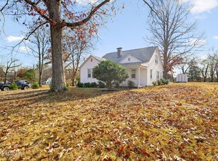 434 Black Oak Dr, Knoxville, TN 37912