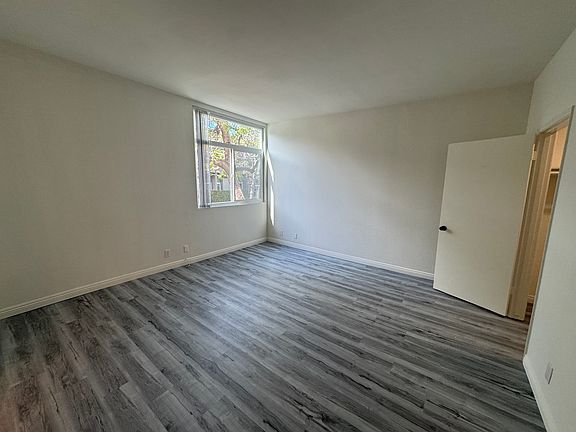 3rd image of 1600 S Bentley Ave #3