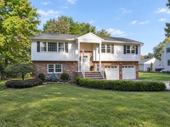 11 Oakland Ter, Fairfield Twp., NJ 07004