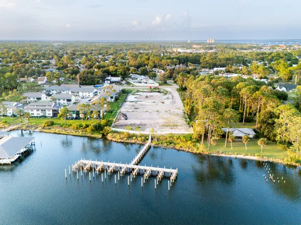 7801 N Lagoon Dr, Panama City Beach, FL 32408
