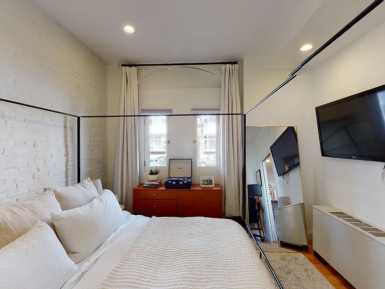 29 Bowdoin St #1B — Photo 9