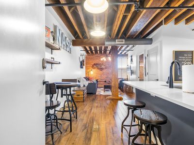 610 21st Ave N #302, Nashville, TN, 37208