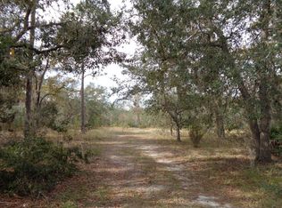 388 Sleepy Hollow Dr, Interlachen, FL 32148