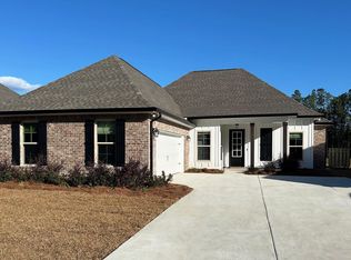 98 E Tweet St, Freeport, FL 32439