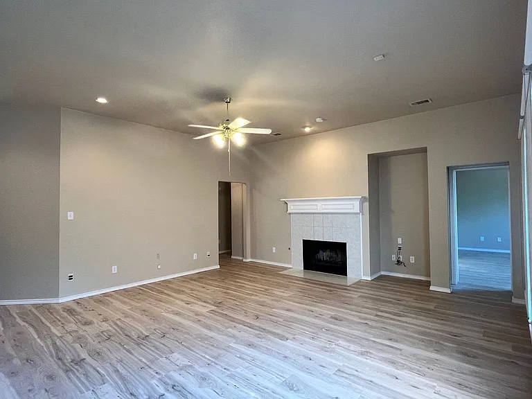 2508 Trailwest Ln — Photo 4