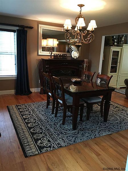 3rd image of 8 KAYDEROSS Avenue