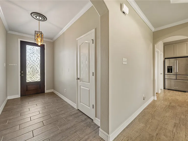 7721 Dove Hollow Dr — Photo 5