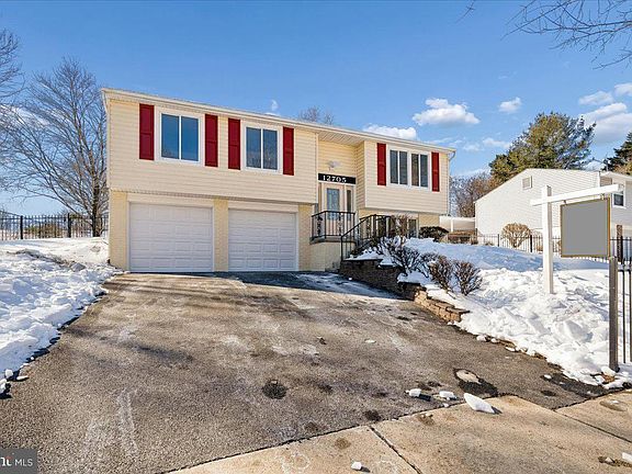 3rd image of 12705 Windbrook Dr