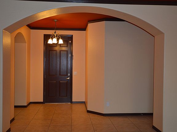 Arched entry to Great Room