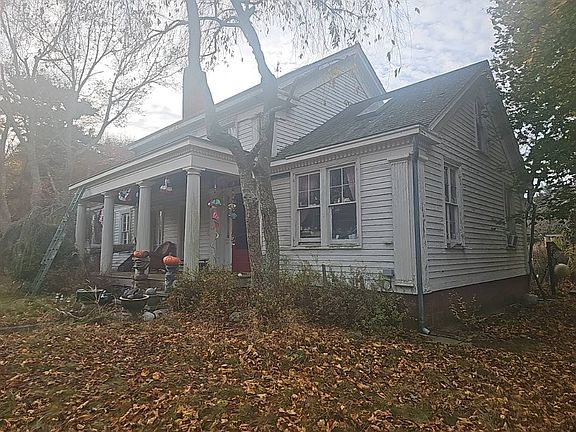 4th image of 105 N Ferry Rd