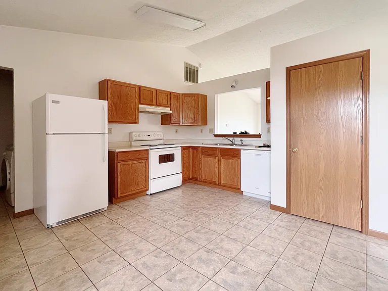 3220 Hunter Rd — Photo 5