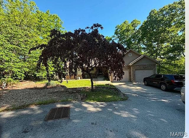 1st image of 19102 Logan Ln
