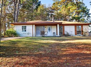 104 Ginger Dr, Hattiesburg, MS 39402