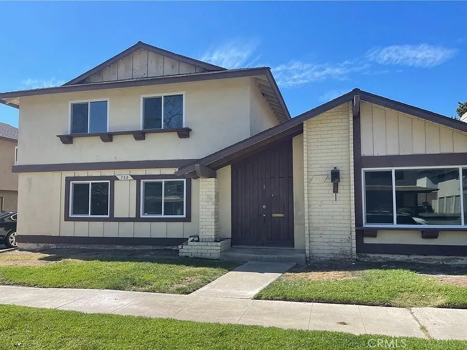 760 N Adele St #4