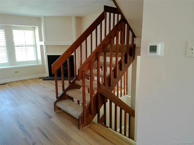 6815 Ravencrest Dr — Photo 16
