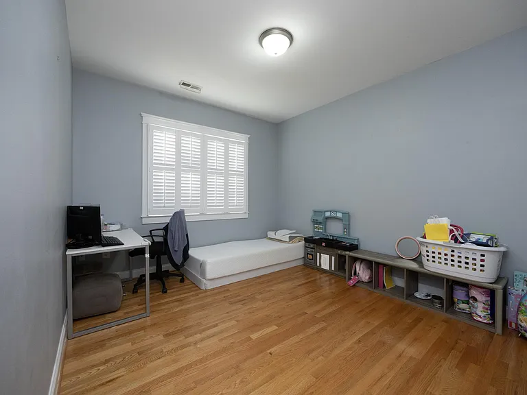 118 Naperville Dr — Photo 19