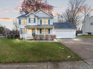 2390 Rolling Ridge Ln, Holt, MI 48842