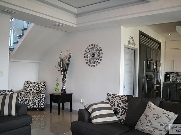 4th image of 5254 Los Arboles Ave