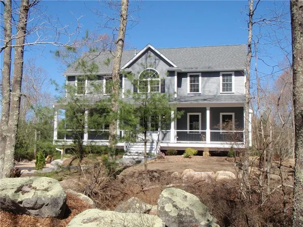 341 Burnt Hill Rd, Scituate, RI 02831