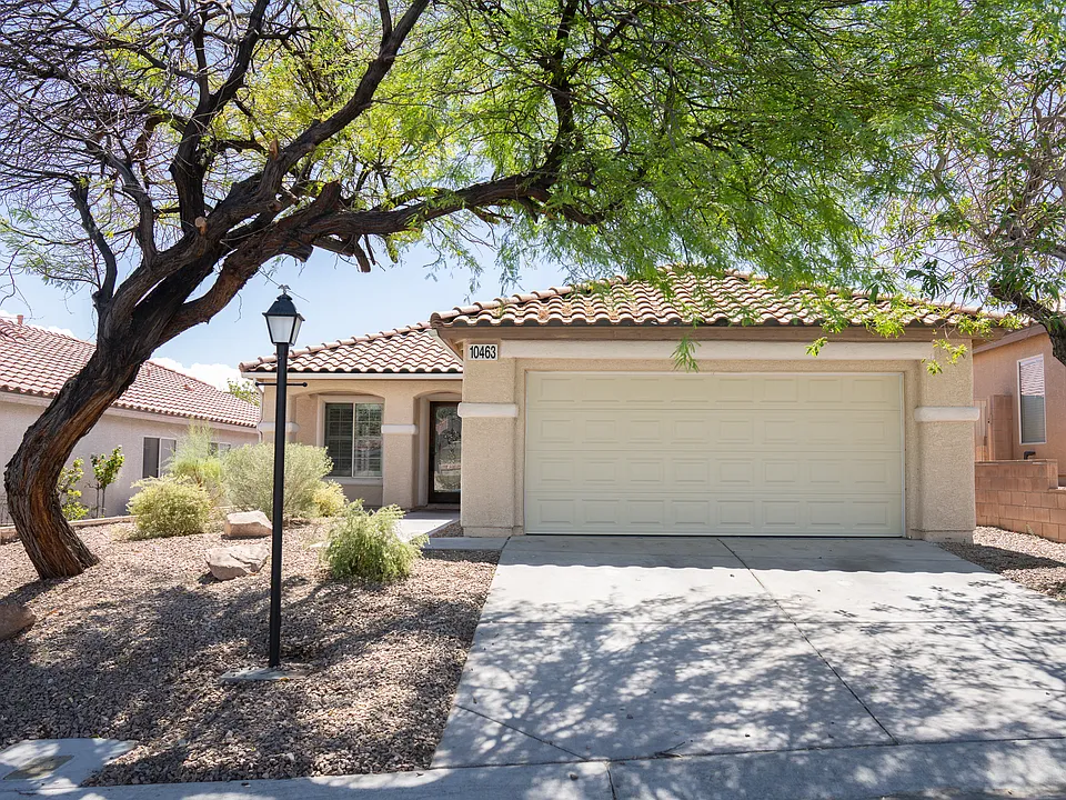 10463 Wellington Manor Ave
